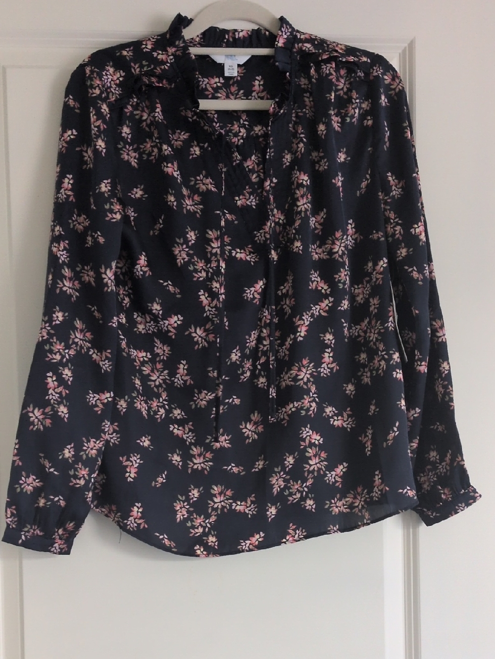 Time and Tru Navy Pink Floral Tie-Neck Blouse